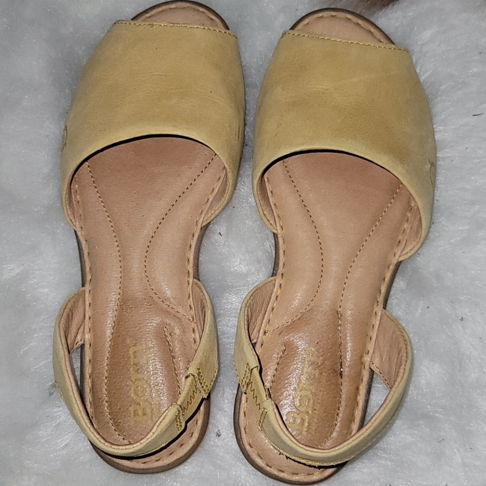 Sandal